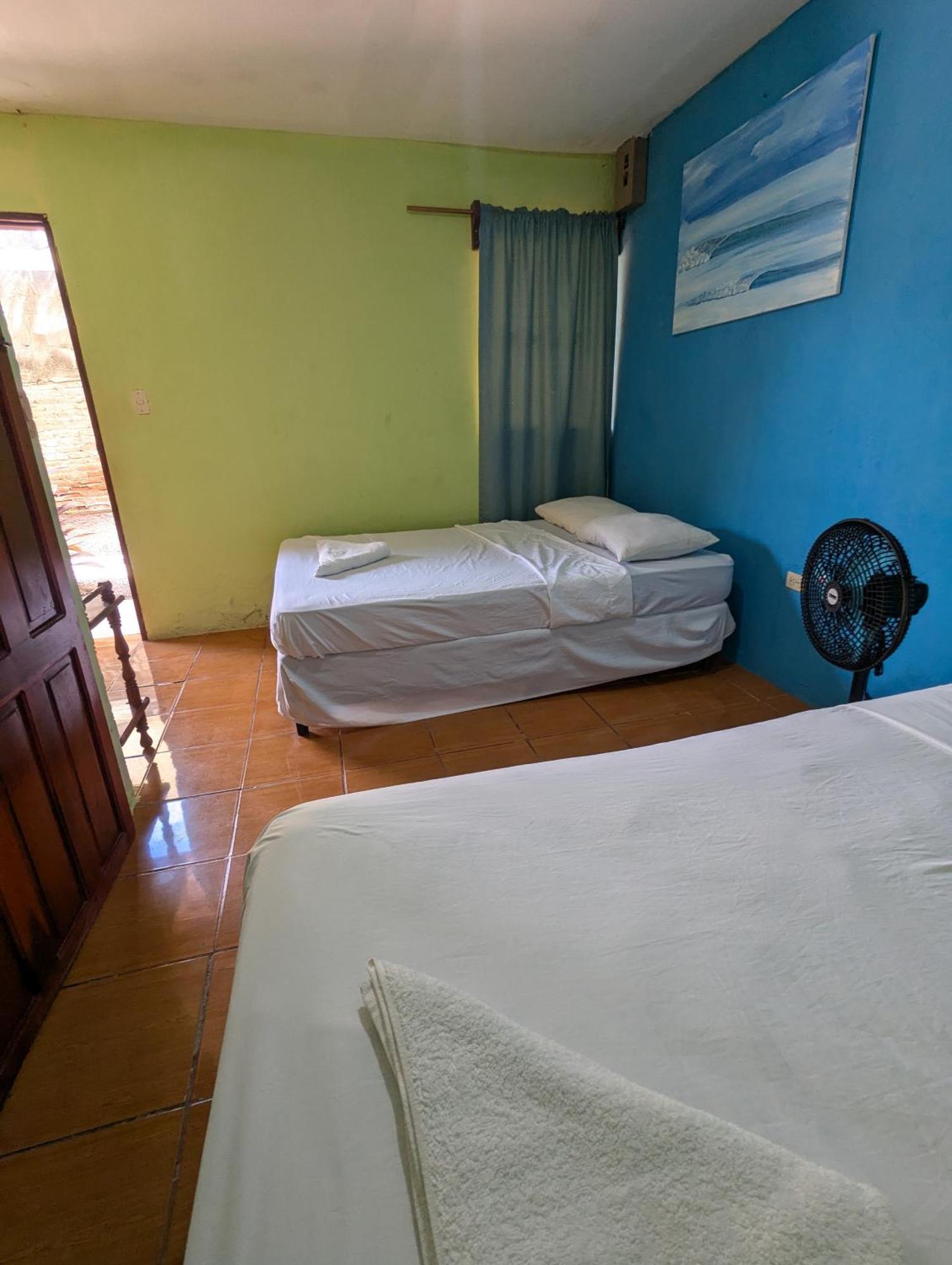 Chill Garrobo Hotel El Gigante Room photo